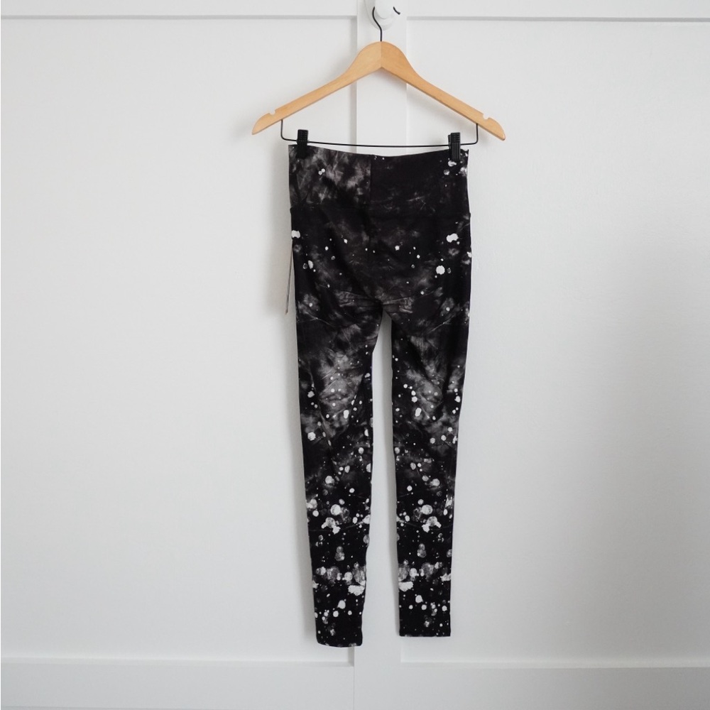 Niyama Sol Barefoot Tie Dye Leggings - Picture 3 of 3